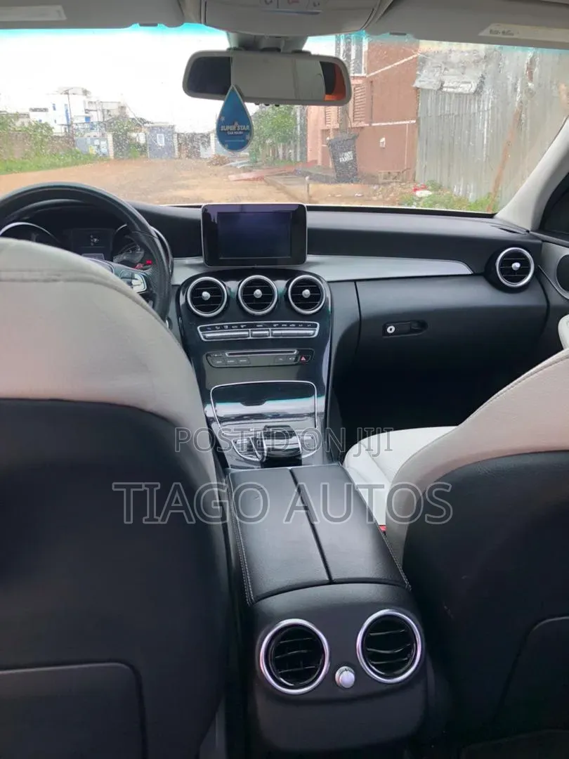 Mercedes-Benz C300 2015 White