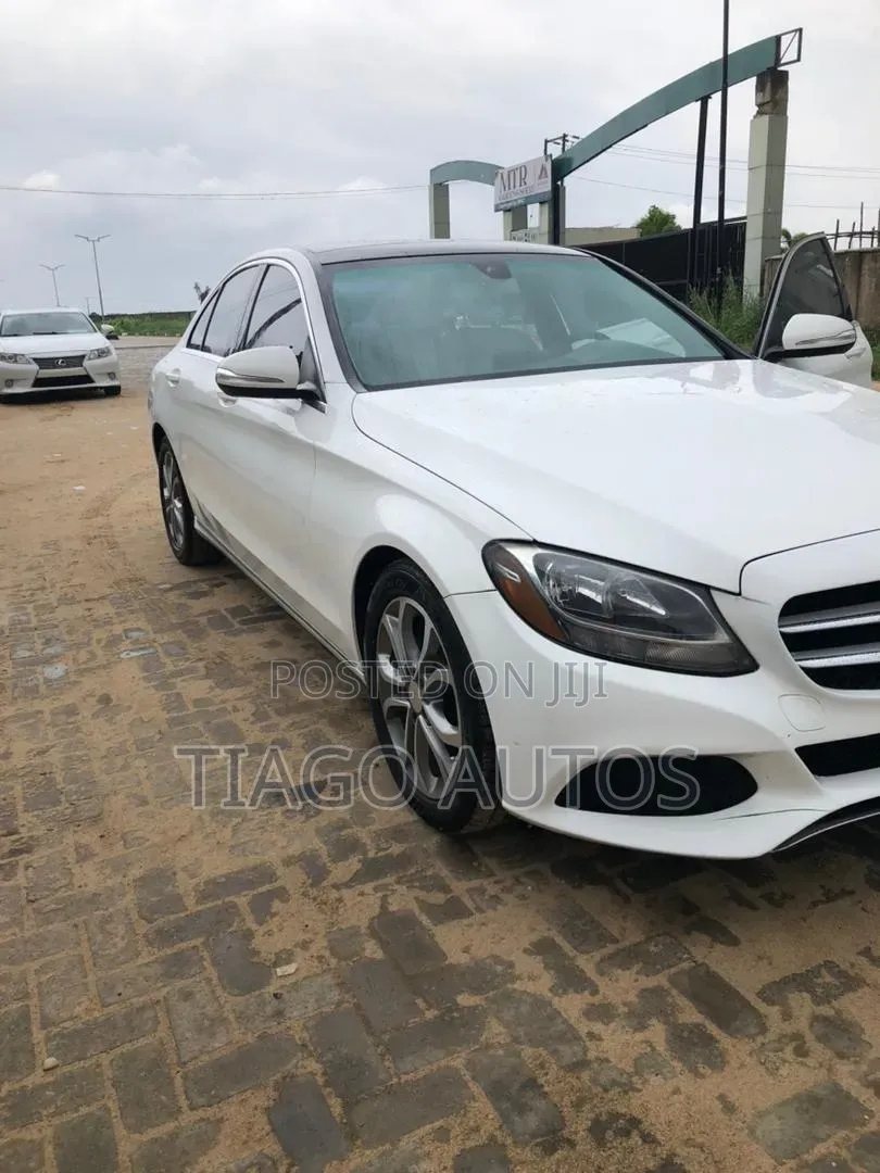 Mercedes-Benz C300 2015 White
