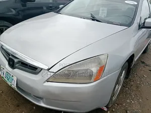 Honda Accord Automatic 2005 Silver