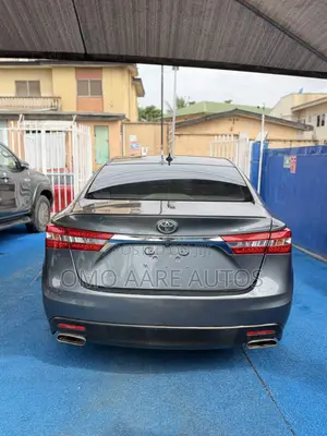Toyota Avalon Limited 4dr Sedan (3.5L 6cyl 6A) 2014 Gray