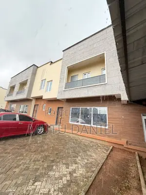4bdrm Townhouse / Terrace in Life Camp for rent