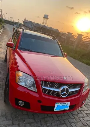 Mercedes-Benz GLK-Class 2011 Red