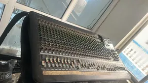 Yamaha Console Mixer 32 Channels