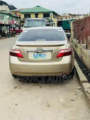 Toyota Camry 2008 Gold