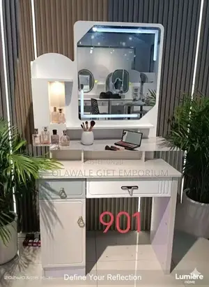 Make Up Station Set