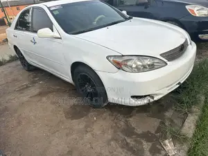 Toyota Camry LE 4dr Sedan (2.4L 4cyl 5M) 2003 White