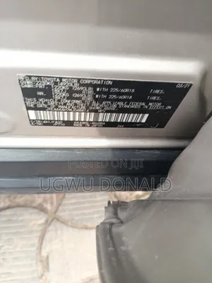 Toyota Venza 2021 Gold