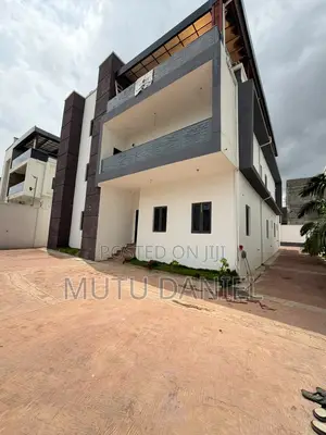 5bdrm Duplex in Life Camp for sale