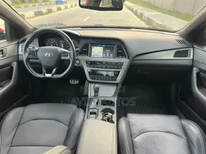 Hyundai Sonata Limited 2.0T 4dr Sedan (2.0L 4cyl Turbo 6A) 2015 Orange