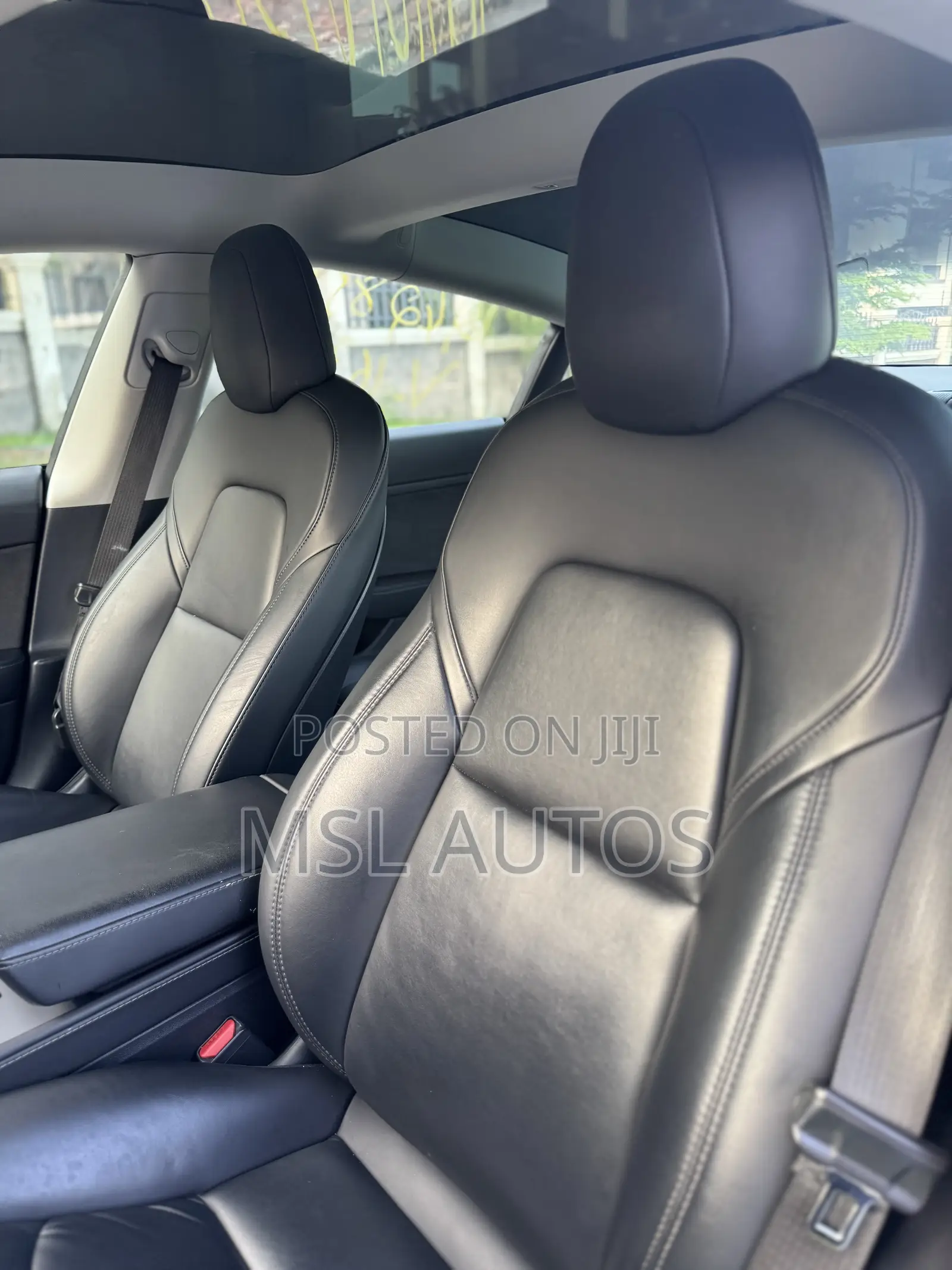 Tesla Model 3 2020 Blue