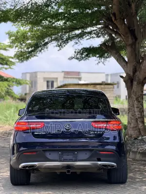 Mercedes-Benz GLE-Class 2017 Blue