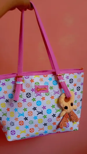 I Sell Beautiful Totes Bags for Both Work and School Runs