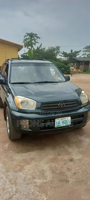 Toyota RAV4 Automatic 2003 Green