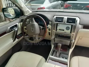 Lexus GX 460 2011 Gold