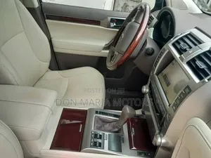 Lexus GX 460 2011 Gold