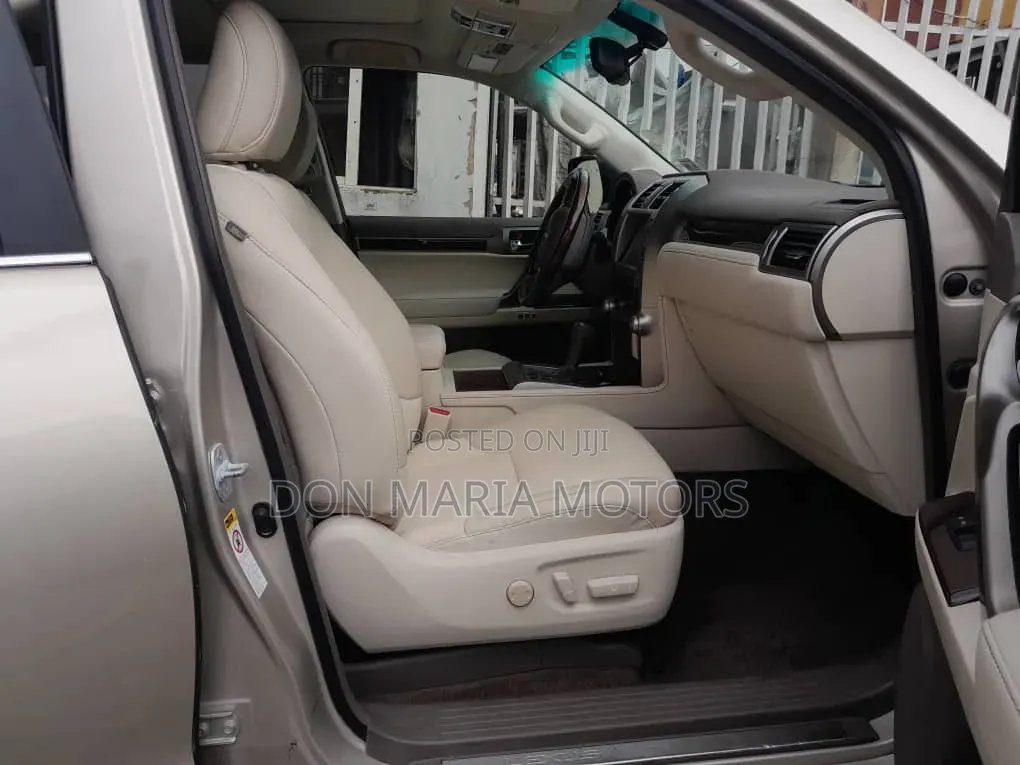 Lexus GX 460 2011 Gold