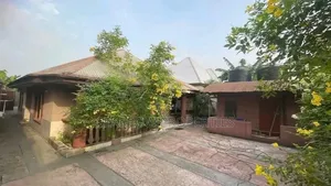 5bdrm Bungalow in Uyo for sale
