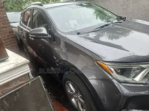 Toyota RAV4 2016 Gray