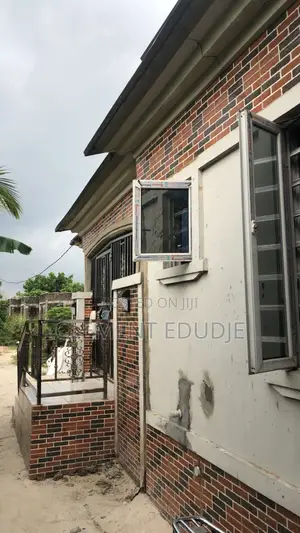 3bdrm Bungalow in Not Estate, Okpe for sale
