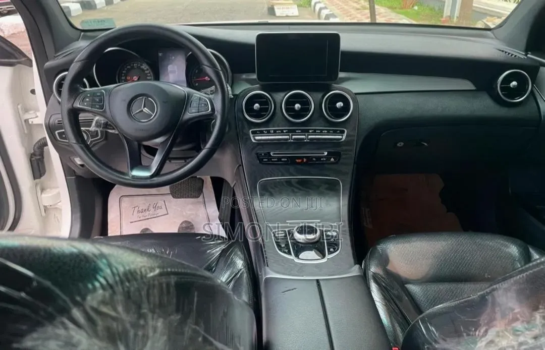 Mercedes-Benz GLC-Class 2019 White