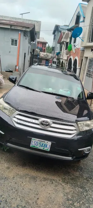 Toyota Highlander Limited 2012 Black