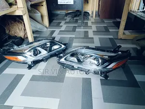 Headlight Toyota Sienna 2018/2020
