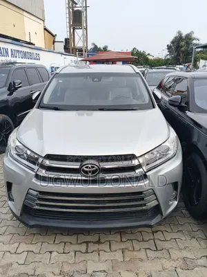 Toyota Highlander 2018 Silver