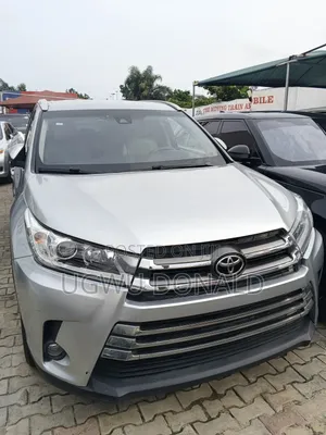 Toyota Highlander 2018 Silver