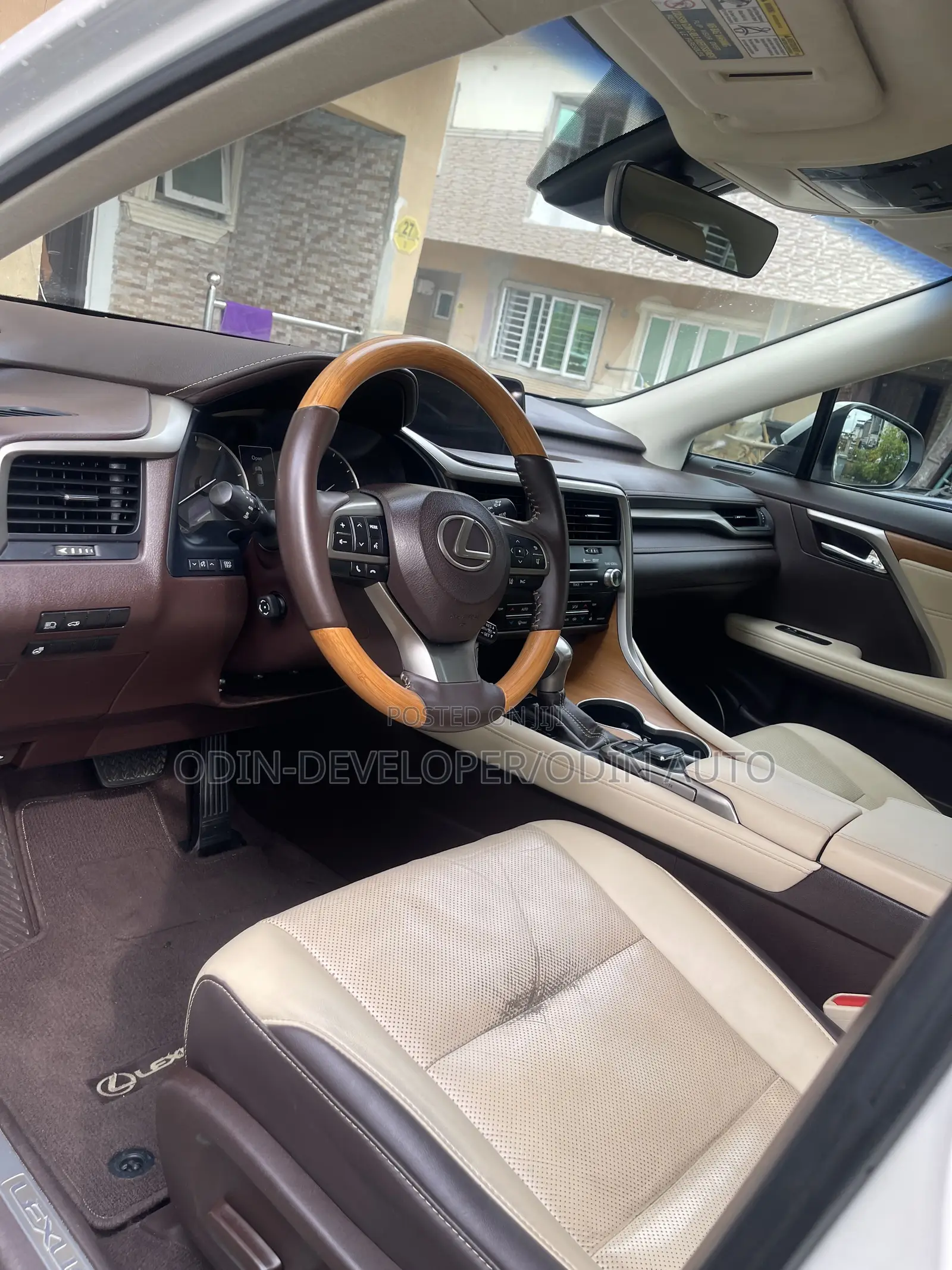 Lexus RX 350 AWD 2017 White
