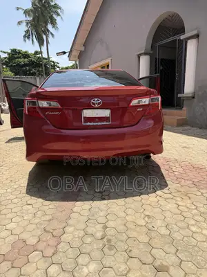 Toyota Camry 2014 Red