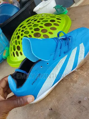 Adidas Predator Boots Available in Blue Colour Only