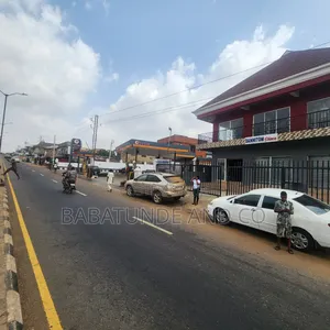 A Well Built Complex at Aliwo, Gate Ibadan