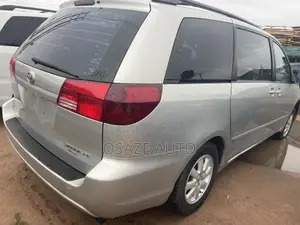 Toyota Sienna 2007 Silver