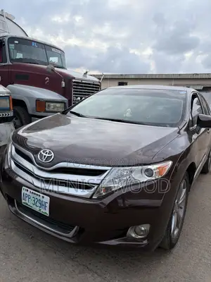 Toyota Venza AWD 2010 Brown
