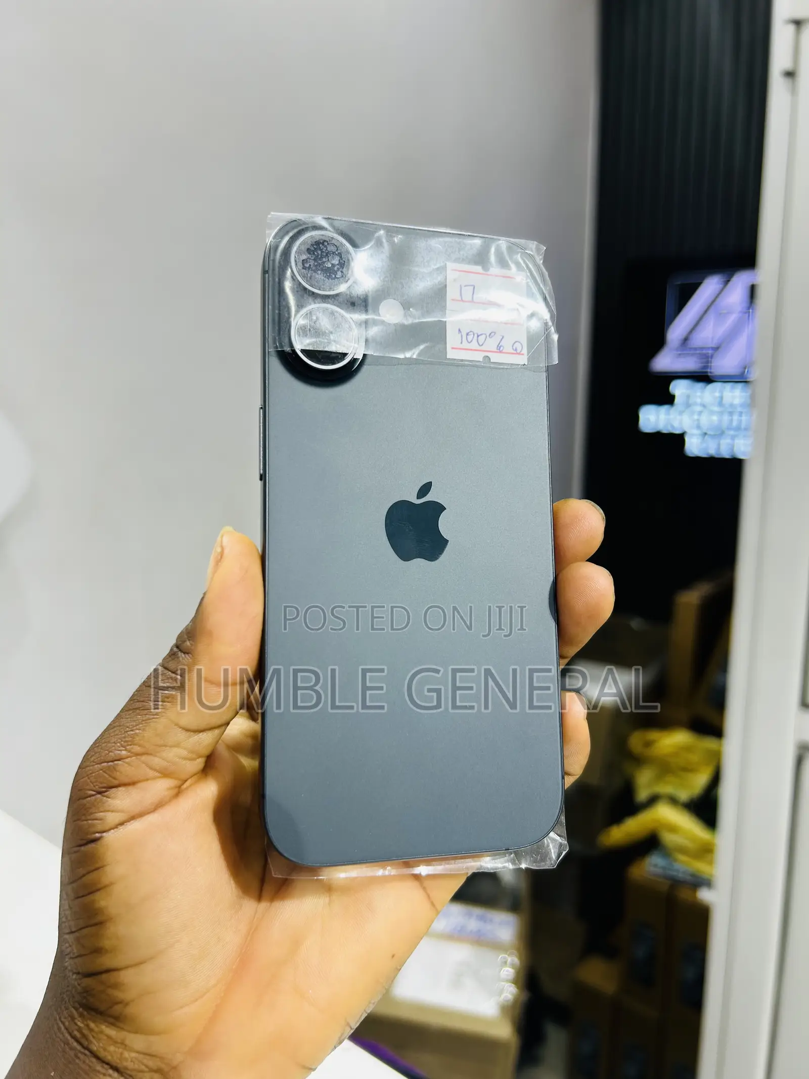 New Apple iPhone 17 256 GB