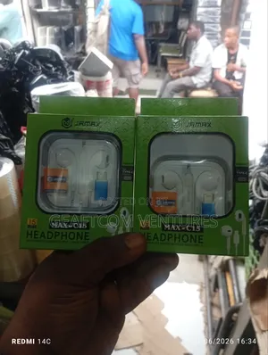 Type C and iPhone Earphones