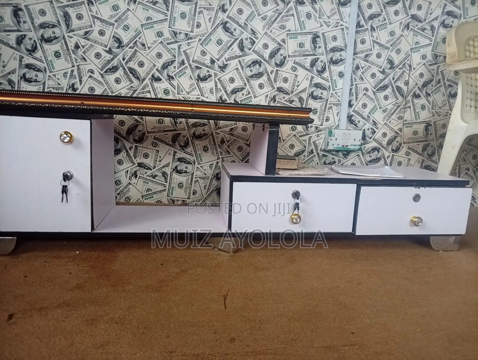 White Tv Shelf
