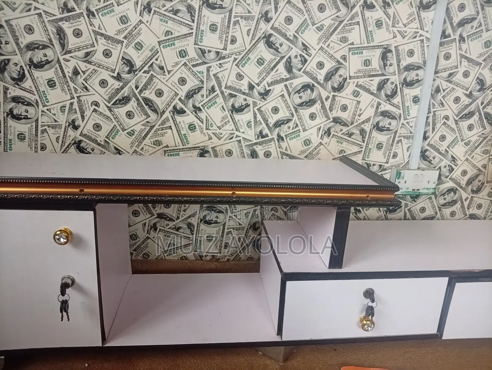 White Tv Shelf
