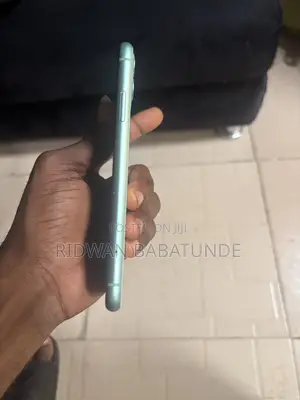 Apple iPhone 11 64 GB Green