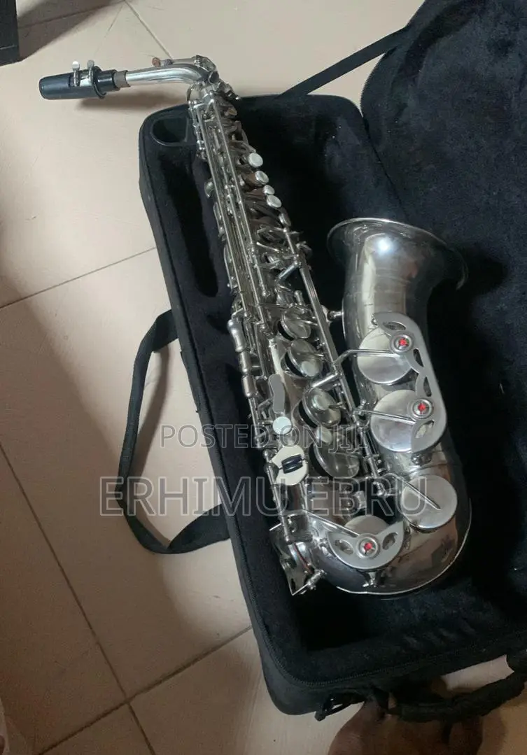 Yamaha Silver Saxophone