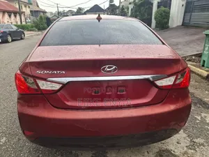 Hyundai Sonata GLS 4dr Sedan (2.4L 4cyl 6A) 2014 Red