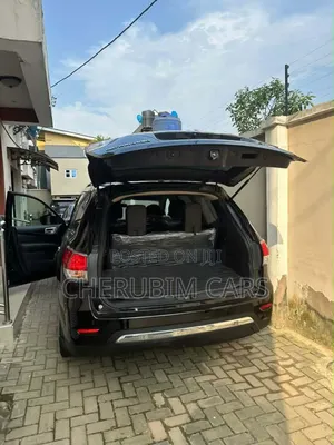 Nissan Pathfinder SL 4dr FWD (3.5L 6cyl) 2016 Black