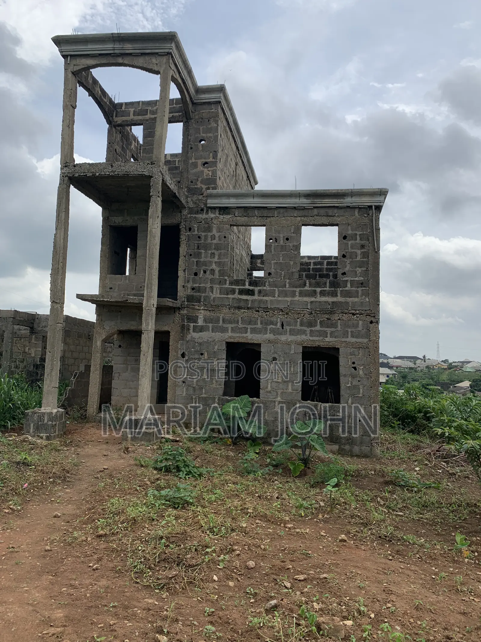5bdrm Duplex in Feruu, Ogun State for sale