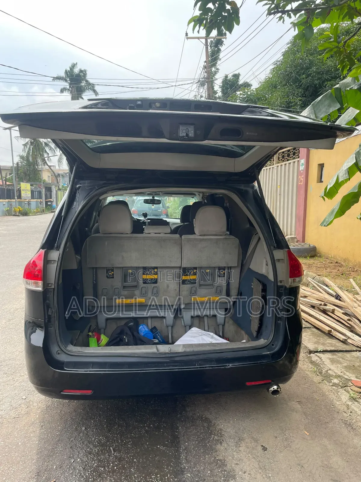 Toyota Sienna 2012 Black