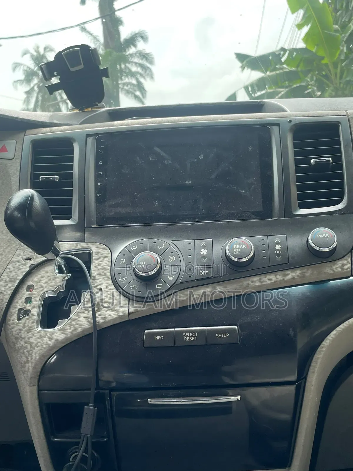 Toyota Sienna 2012 Black