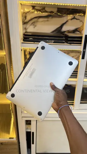Laptop Apple MacBook Air 2010 2GB Intel Core 2 Duo SSD 60GB