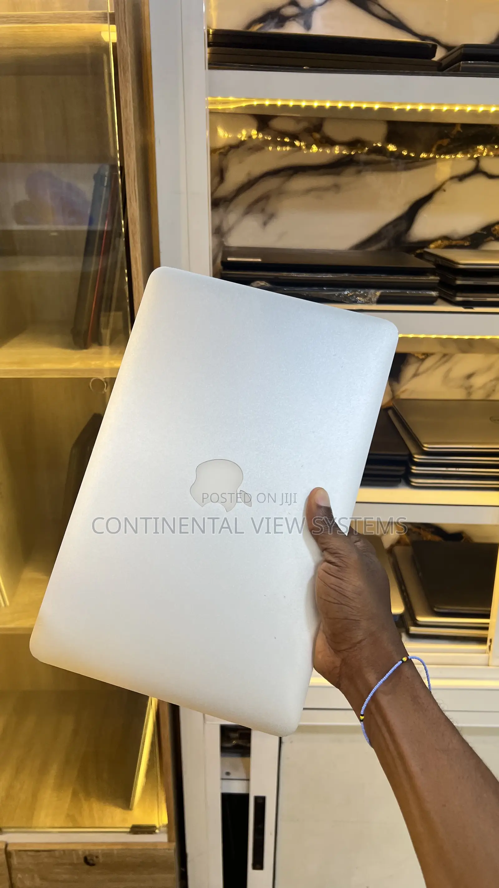 Laptop Apple MacBook Air 2010 2GB Intel Core 2 Duo SSD 60GB