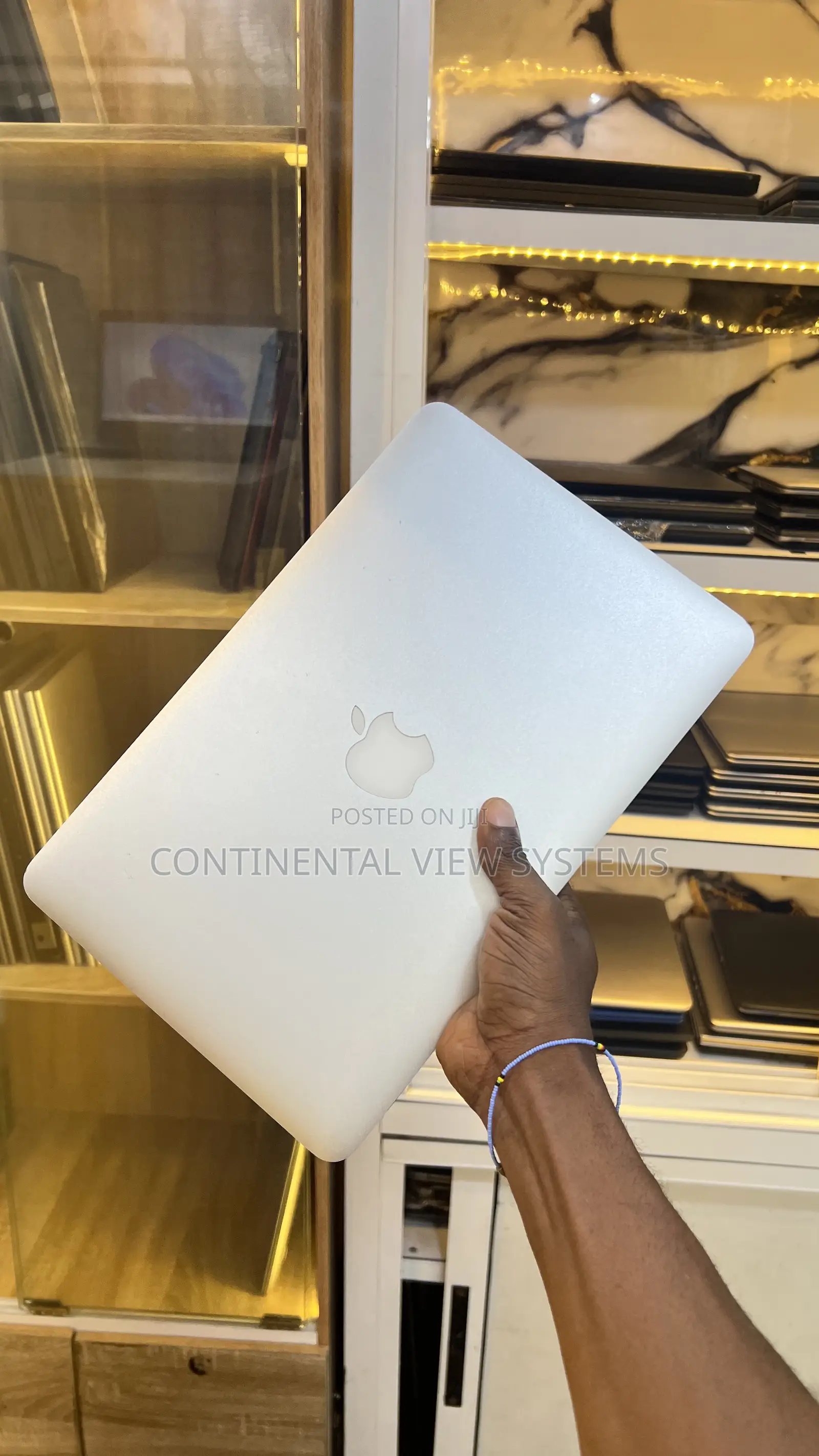 Laptop Apple MacBook Air 2010 2GB Intel Core 2 Duo SSD 60GB
