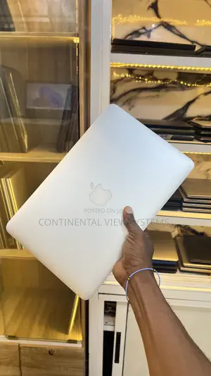 Laptop Apple MacBook Air 2010 2GB Intel Core 2 Duo SSD 60GB