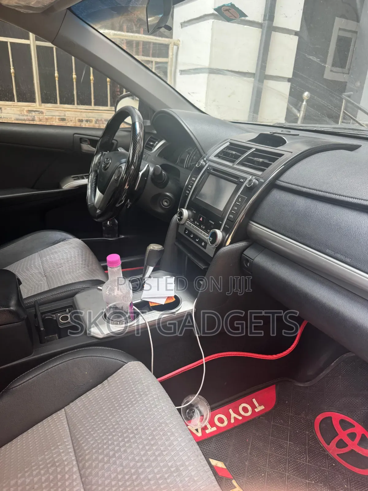 Toyota Camry 2012 Silver